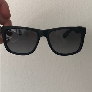 Ray-Ban New Wayfarer Classic Polarized Shades